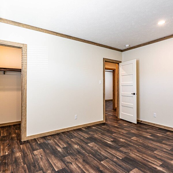 Creekside Series / The Cedar Creek CS-3240 Bedroom 119876