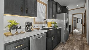 Creekside Series / The Keystone CS-1625-2 Kitchen 125645