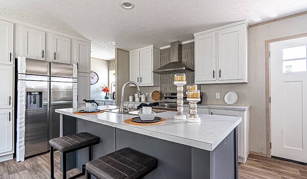 Epic Experience / The Voyage CEE16763H Kitchen 114357