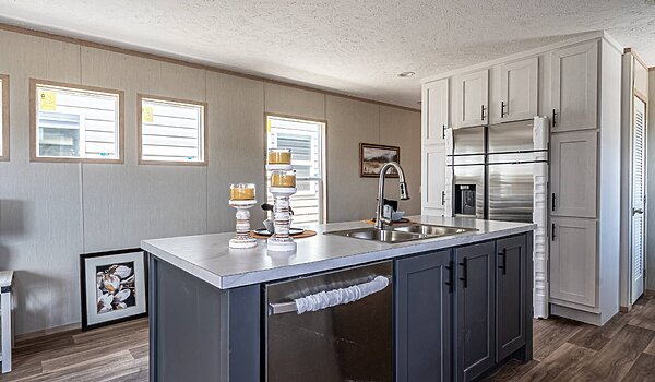 Epic Experience / The Voyage CEE16763H Kitchen 114359
