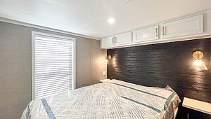 7-Series / Loft 7-107 Bedroom 103679