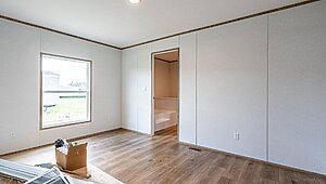 Phoenix / The Phoenix 66 16663A Interior 114267
