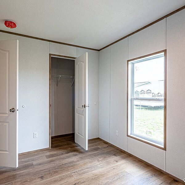 Phoenix / The Phoenix 66 16663A Bedroom 114269