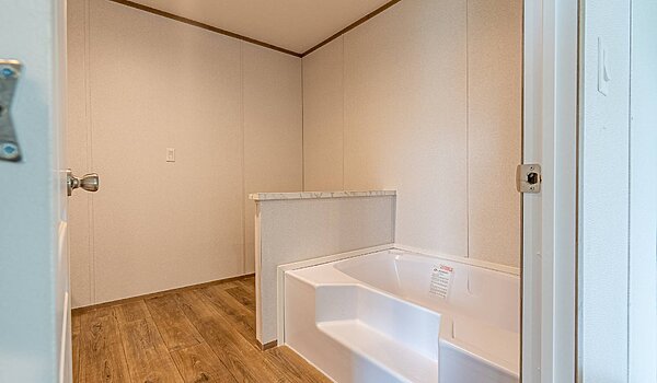 Phoenix / The Phoenix 76 16763A Bathroom 114284