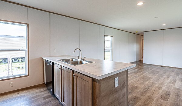 Phoenix / The Phoenix 76 16763A Interior 114277