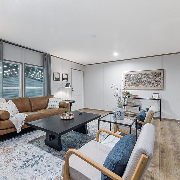 Phoenix / The Phoenix 32563A Interior 119760