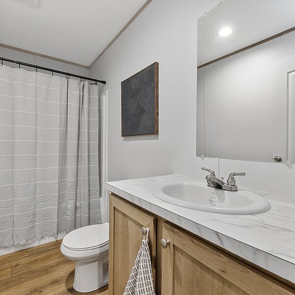 Phoenix / The Phoenix 32563A Interior 119767