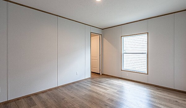 Phoenix / The Phoenix 32684A Bedroom 114505
