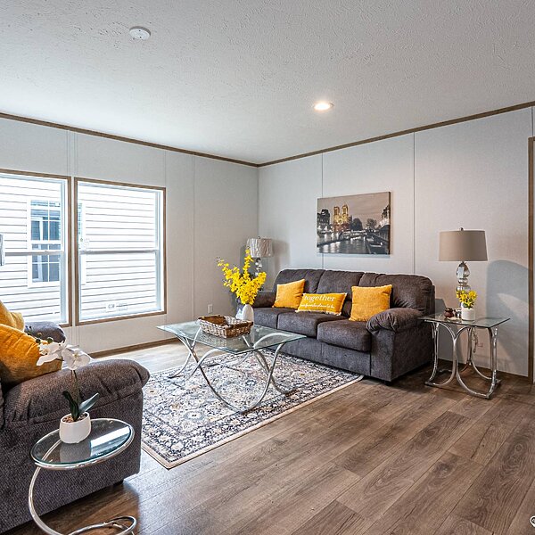 Phoenix / The Phoenix 32684A Interior 114501