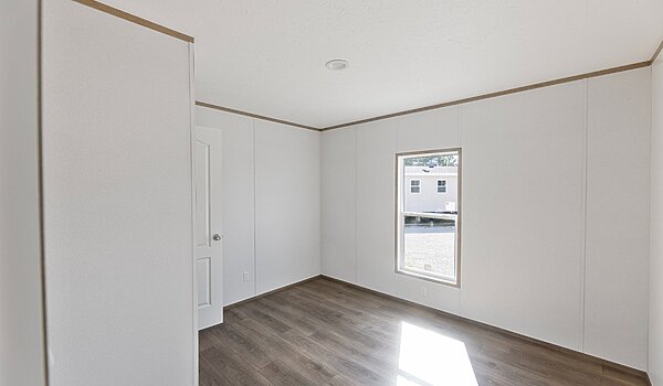 Phoenix / 32483A Interior 120124