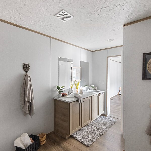Phoenix / 32483A Interior 120127