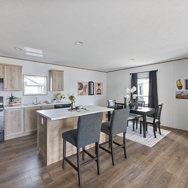 Phoenix / 32483A Interior 120116