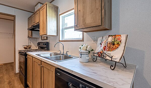 Phoenix / 32483A Kitchen 114487