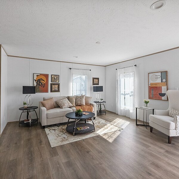 Phoenix / 32483A Interior 120122