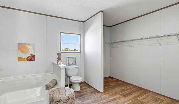 Phoenix / 32764A Interior 120111