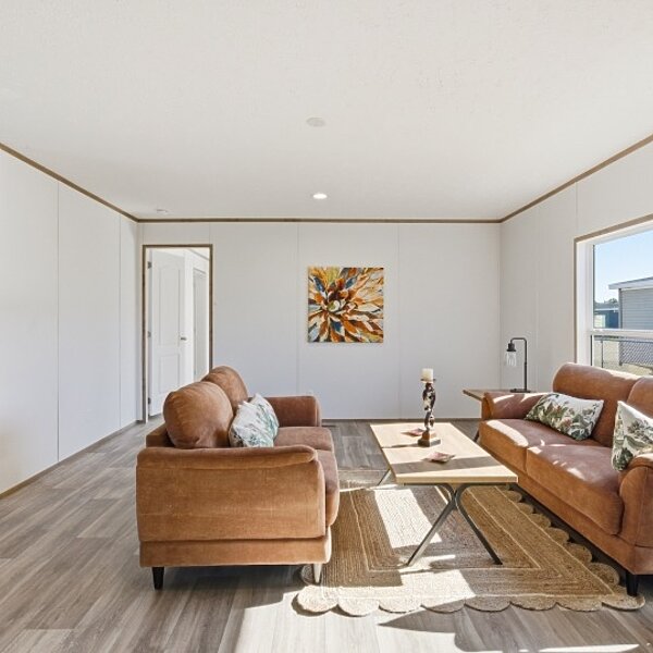 Phoenix / 32764A Interior 120103