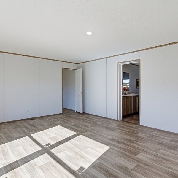 Phoenix / 32764A Interior 120106