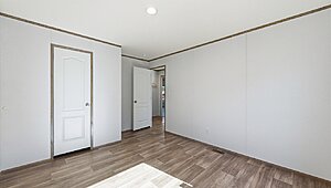 Phoenix / 32483B Interior 120093