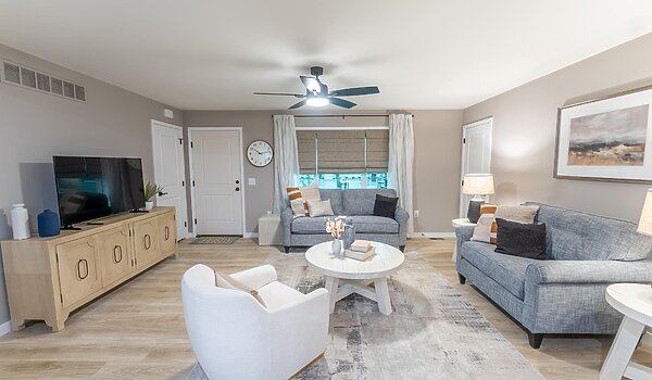 Evolution Series / Taylor II 2844 Interior 119104