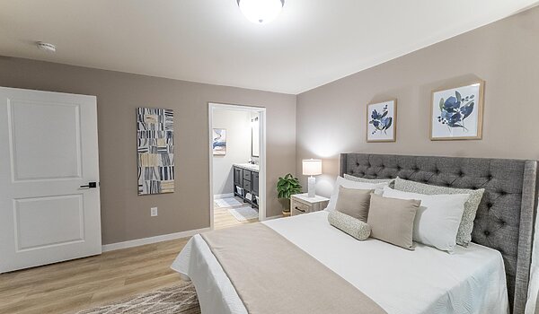 Evolution Series / Taylor II 2844 Interior 119109