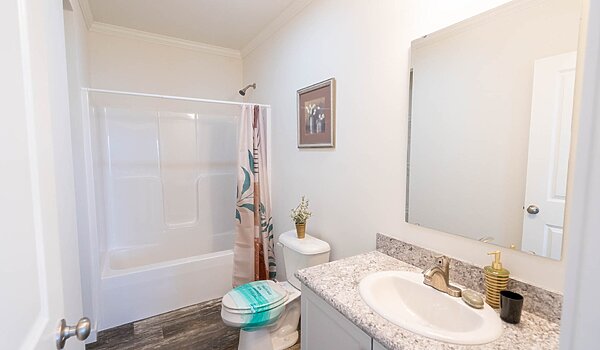 Liberty Series 28-Wide / Langdon 2856B Bathroom 119097