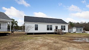 Champion Homes Collection / Cameron III 3260-02 Exterior 127494