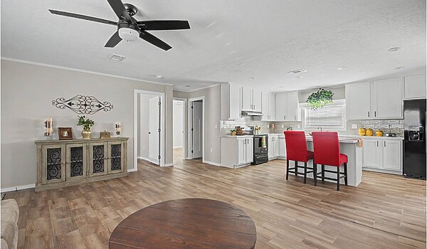 Emerald Doublewide / EM28483A Interior 132106