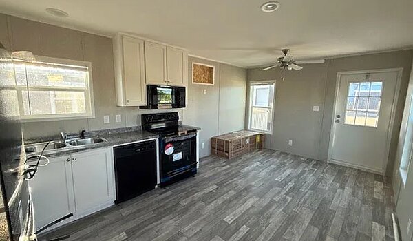 Park Model and Tiny Homes / The Jackson Interior 120528