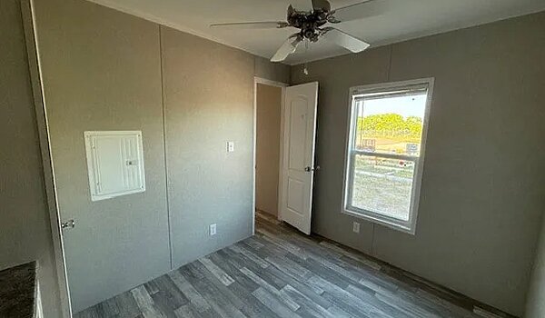 Park Model and Tiny Homes / The Jackson Interior 120531