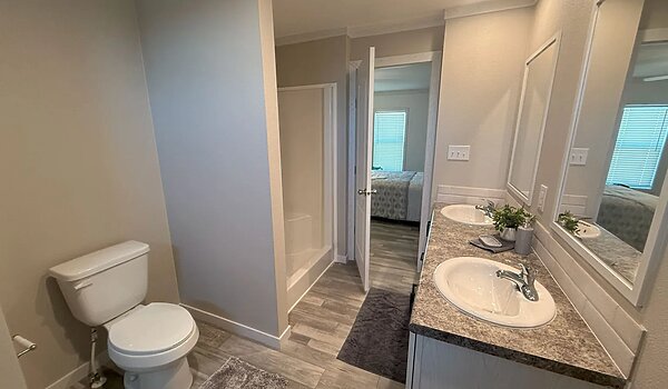 Doublewides / The Brewster 28563A Interior 120555