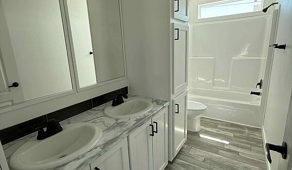 Doublewides / The Stonewall 32684A Interior 120547