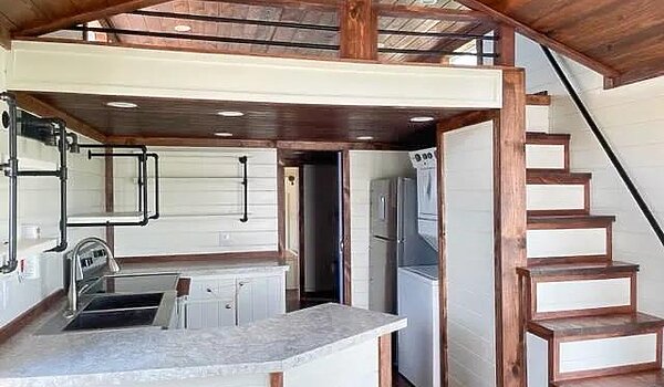 Tiny Homes / Polar Pines 4B 109 Interior 92397