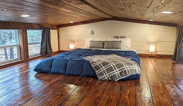 Tiny Homes / Polar Pines 4B 109 Interior 92399