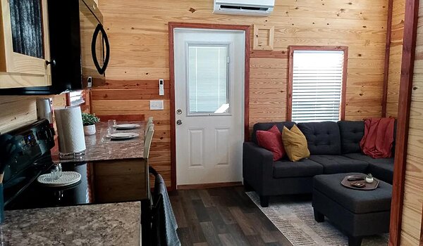 Tiny Homes / Trailhead 4B 126 Interior 92459