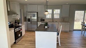 Residence / Elm St 5628-MS018-1SECT 81RDH28563BH Interior 112908