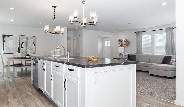 Residence / Butler Place 81RDH28643BH Interior 125831