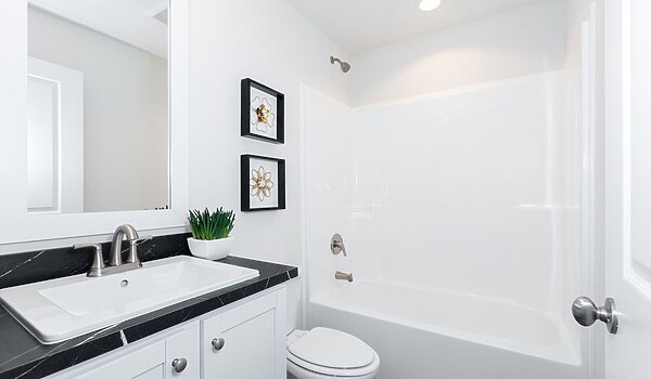 Sunrise / 7616-SW018 Bathroom 112919