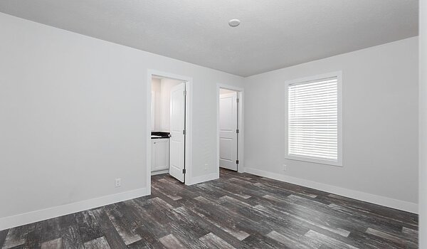 Sunrise / 7616-SW018 Bedroom 112917
