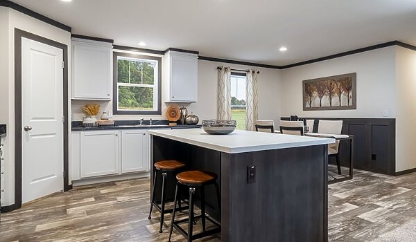 Neighborhood / 5628-MS067-2 Huntington 81NNH28564AH Interior 125809