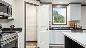 Neighborhood / 5628-MS067-2 Huntington 81NNH28564AH Interior 125811