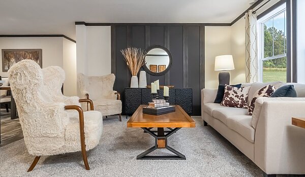 Neighborhood / 5628-MS067-2 Huntington 81NNH28564AH Interior 125813