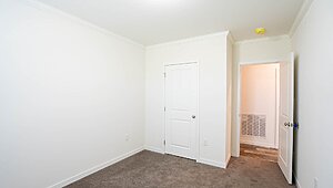 Liberty Series / Langdon (30') Bedroom 100108