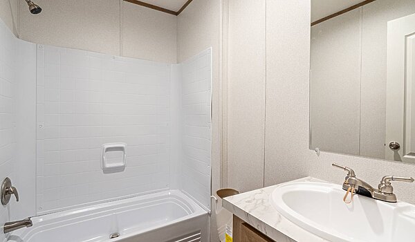 Vista Series / H31 Bathroom 114256