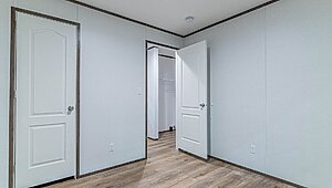 Vista Series / H31 Bedroom 113713