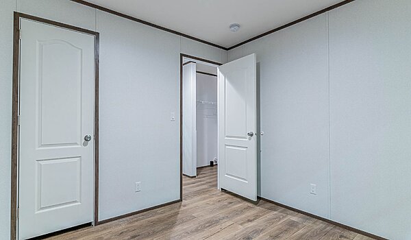 Vista Series / H31 Bedroom 113713