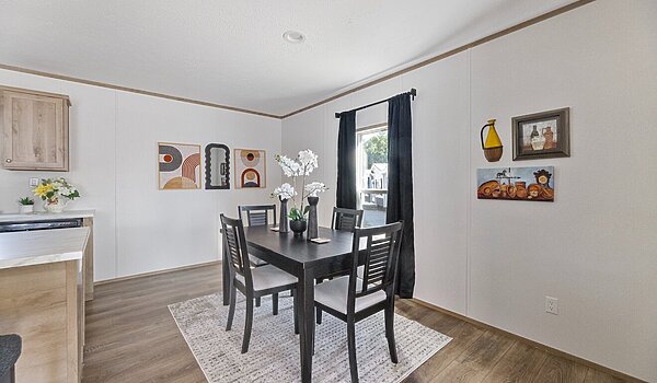 Phoenix / Phoenix 170PX32483A Interior 113736