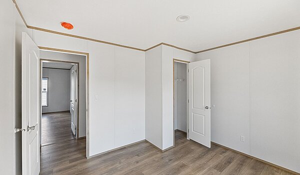 Phoenix / Phoenix 170PX32483A Interior 113737