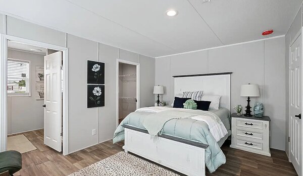 Bravo / Valor 240AO16763N Bedroom 116014