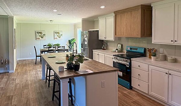 Iron Ranch / Iron Ranch 290IH28563A Kitchen 115731