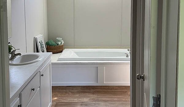 Iron Ranch / Iron Ranch 290IH28563A Bathroom 115734